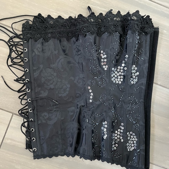 Brand new - black sequence corset - Picture 3 of 3